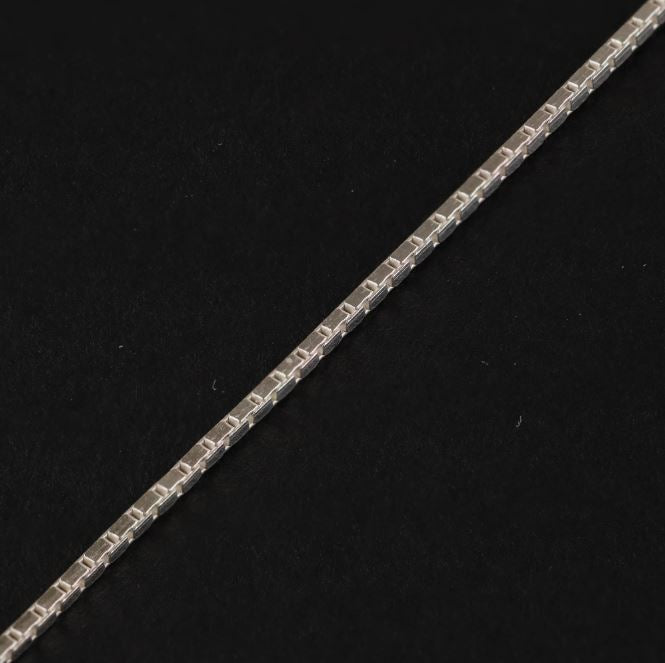 Box Chain – 0.9mm Italian 925 Sterling Silver (50 cm)