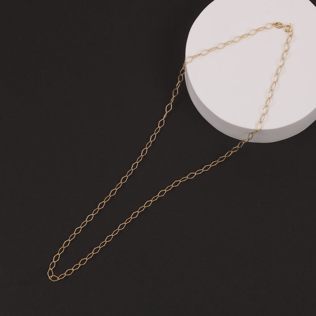 Textured Marquise Link Chain – 4mm Gold-Plated Sterling Silver (50cm)